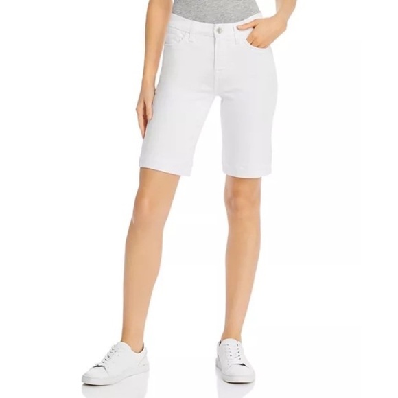 JEN 7 BY 7 FOR ALL MANKIND NEW Denim Bermuda Short in White Size 16 - Picture 2 of 4